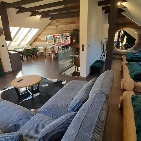 Сasa de vacaciones Dom Minimal House